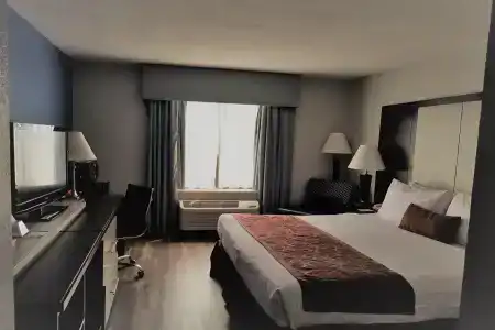 Wyndham Garden - 3