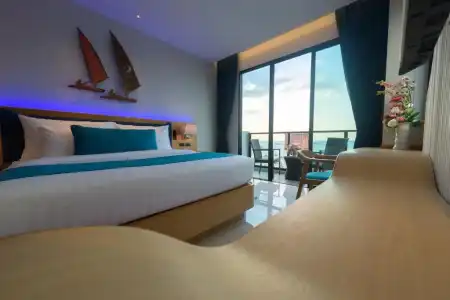 Deep Blue Z10 Pattaya - 99