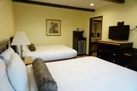 Tuscan Garden Inn - 49
