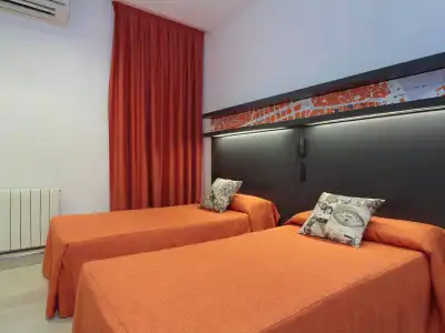 Hostal Benidorm - 0
