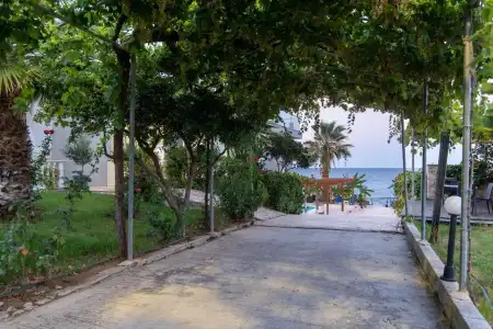 Belussi Beach & Suites - 20