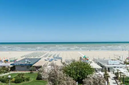 Kiss Beachfront & Restaurant - 77