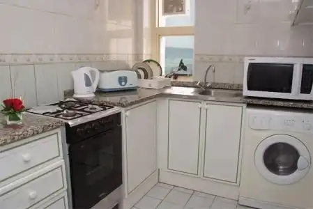 Al Sharq Furnished Suites - 11