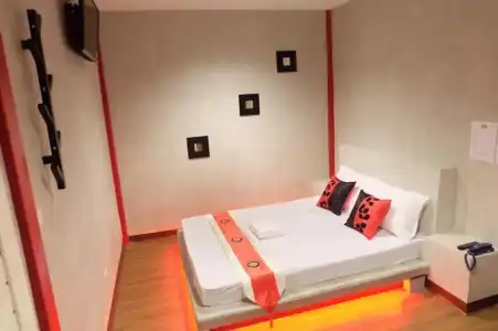 Love Box Resort - 48