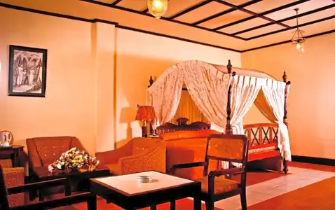 Grand Oriental - 24