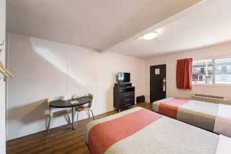Motel 6 Cranbrook, BC - 67