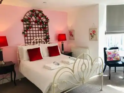 Grand Pier Guest House - 46