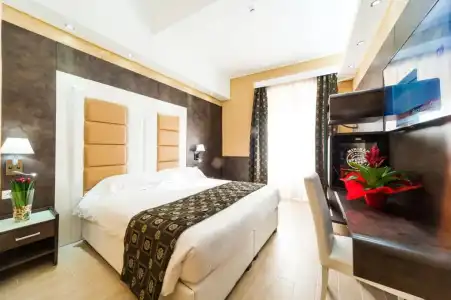 Relais Trevi 95 Boutique - 79