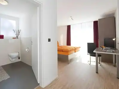 Hampton by Hilton Stuttgart Airport - 4