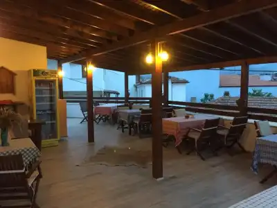 Amazon Petite Palace - 17