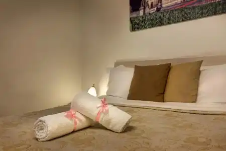 Little Rhome Suites - 49