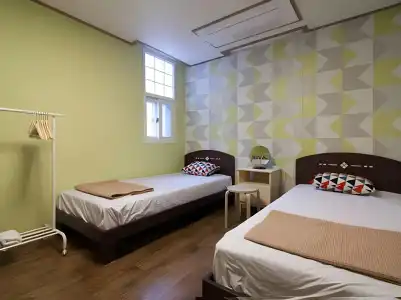 Cube Guesthouse - 1