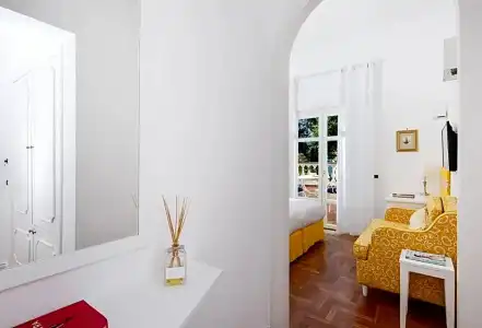 Villa Garden - 83