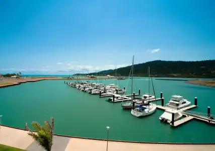 The Boathouse Apartments - 20