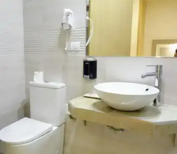 Hostal Toledo - 33