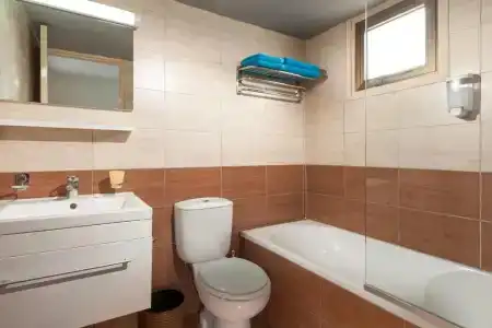 Penelope Beach Apts - 52