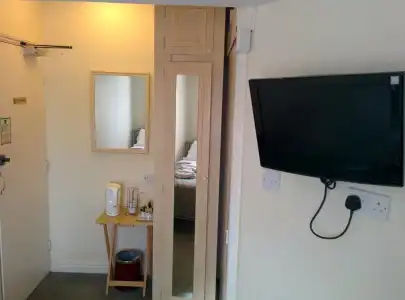 Acorn Guest House - 40