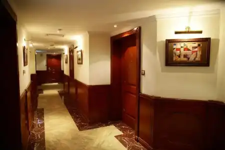 Bahrain Carlton - 14