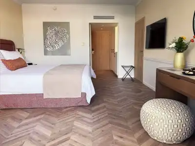 Louis Imperial Beach - 41