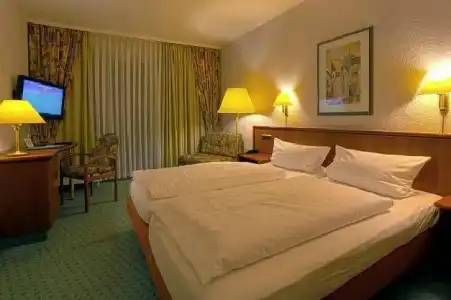 Hotel-Restaurant Esbach Hof - 6
