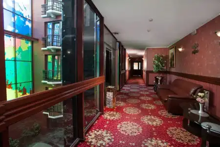 London - 16