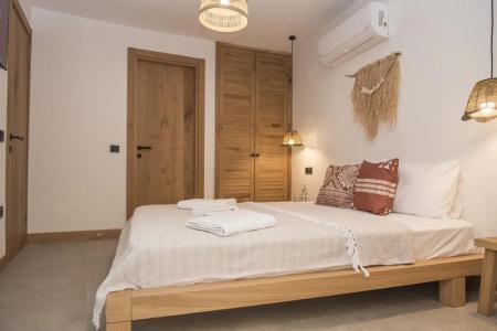 Lupa Alacati - 3