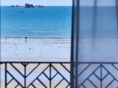 Mercure St Malo Front De Mer - 65