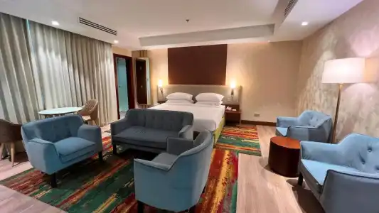 City Seasons Suites - 9