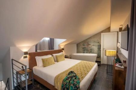 Navona Essence - 69