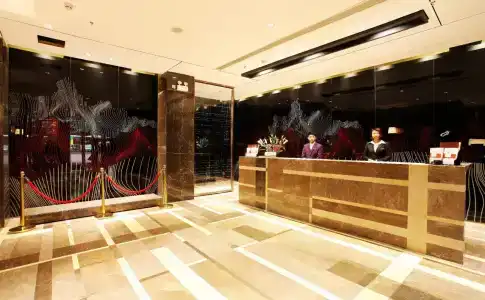 InSails ZhongshanBa Subway Station Guangzhou - 9