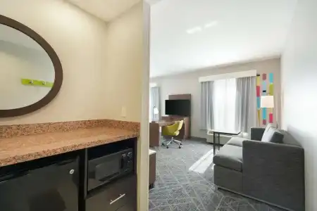 Hampton Inn & Suites Tulsa/Central - 42