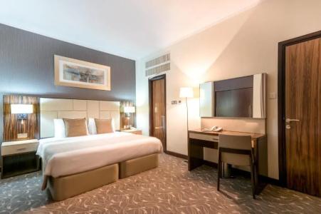 Hawthorn Suites by Wyndham Center - 61