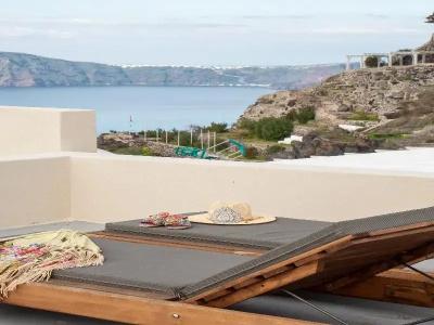 Caldera Cliff Illusion - 89