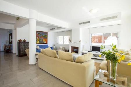 Meneou Beachfront Villa Sunset - 67