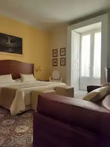 Akropolis - 103