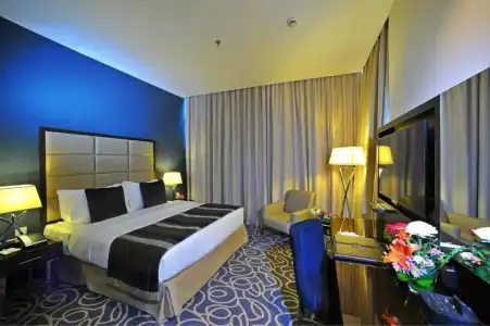Ramada by Wyndham Abu Dhabi Corniche - 22