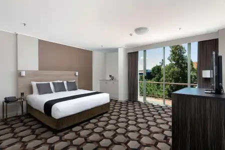 Rydges Canberra - 54