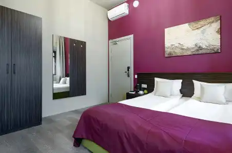 Gallery Inn Mini-hotel - 53