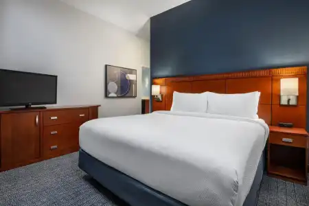 Courtyard by Marriott Anchorage Airport - 4