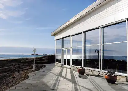Sola Strand - 18