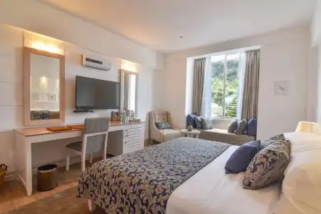 The Lynden Grove - 20