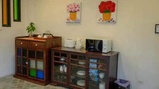 Cheva Gallery Boutique - 188