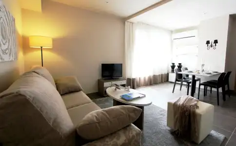 Pierre & Vacances Barcelona Sants - 5