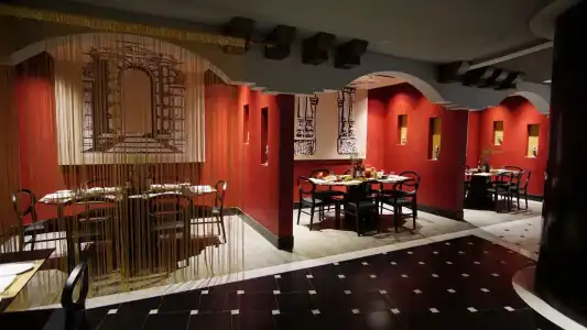Best Plaza West Bay - 31