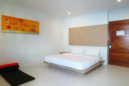 Phuket Marine Poshtel (SHA Plus+) - 4