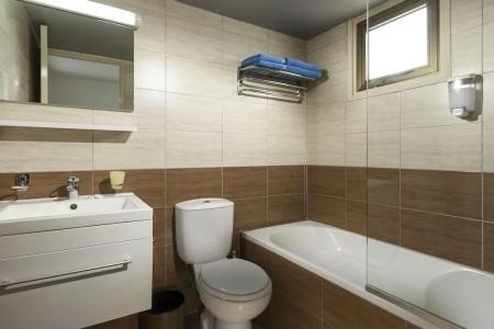 Penelope Beach Apts - 33