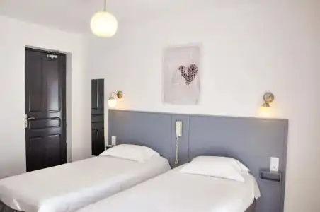 Hôtel Les Arbousiers - 24