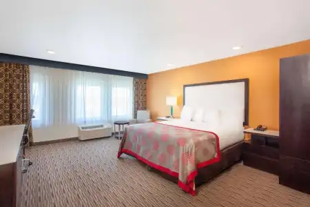 3 Bedroom Community House - 30
