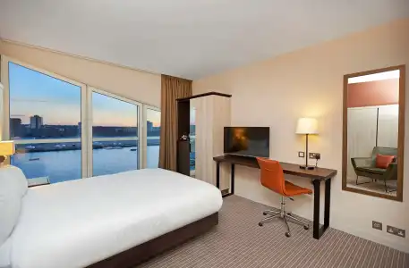 DoubleTree by Hilton London ExCel - 6