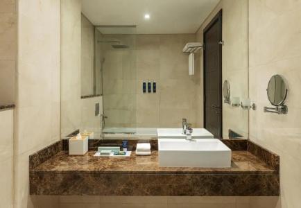 Four Points by Sheraton Production City, Dubai - 39